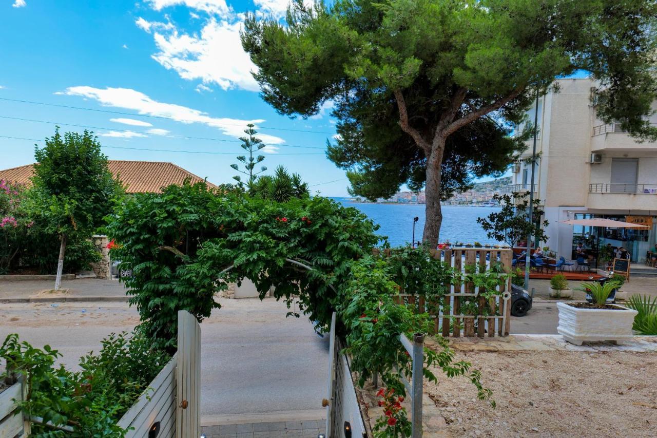 Hotel Havana Sarandë エクステリア 写真