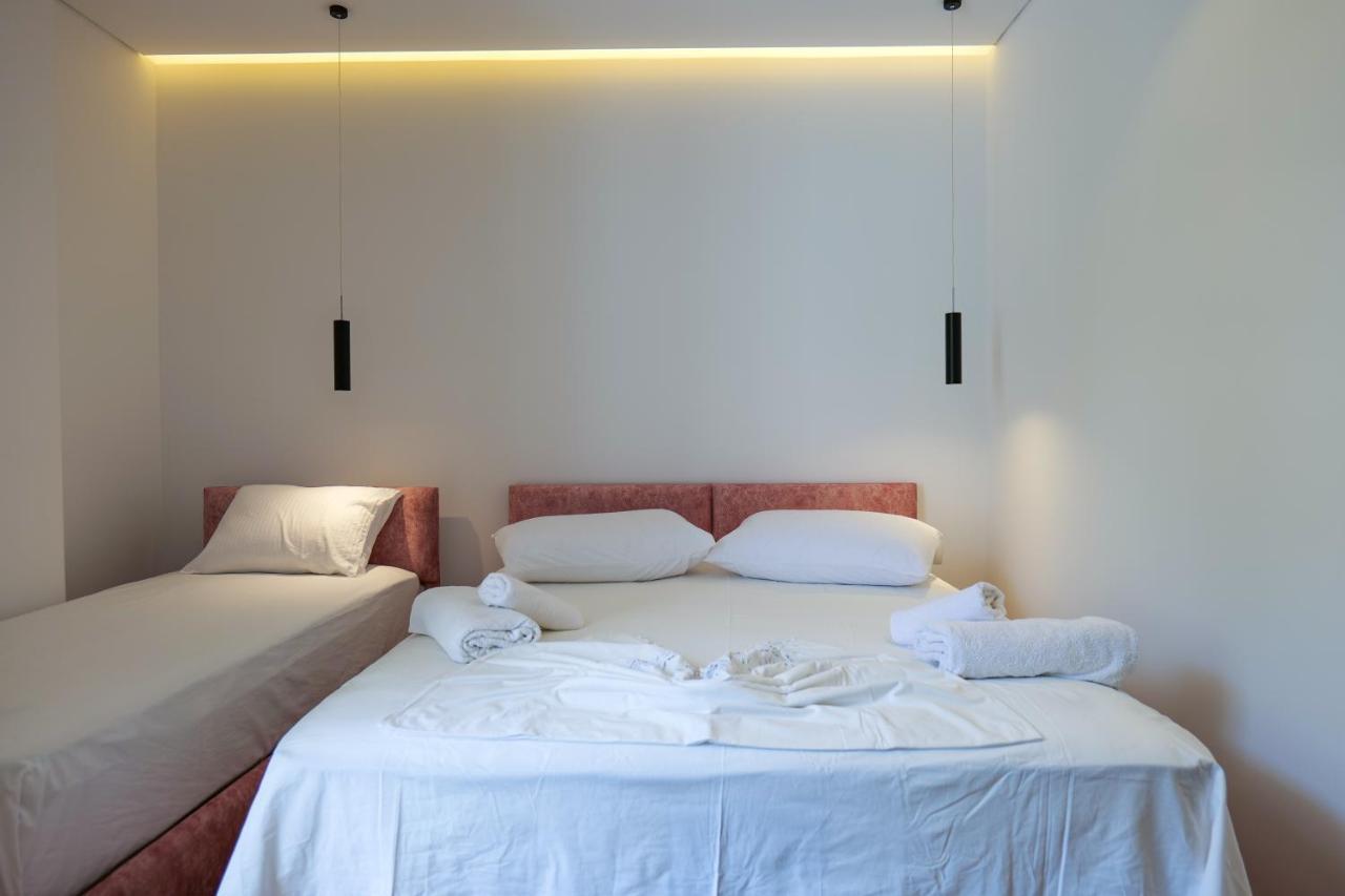Hotel Havana Sarandë エクステリア 写真