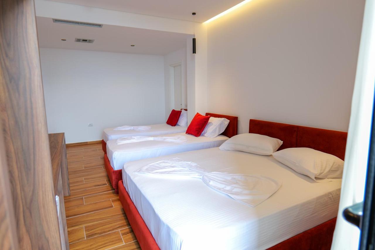 Hotel Havana Sarandë エクステリア 写真