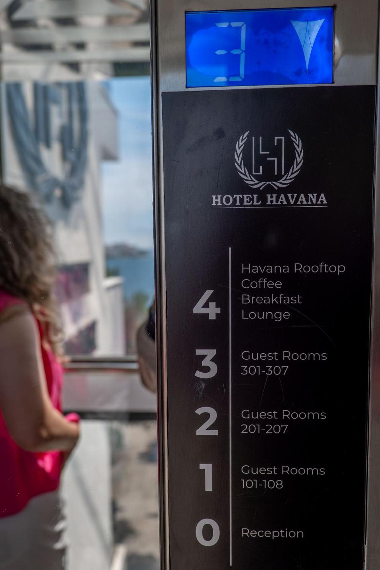 Hotel Havana Sarandë エクステリア 写真