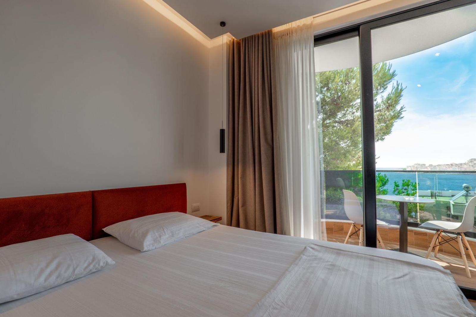 Hotel Havana Sarandë エクステリア 写真