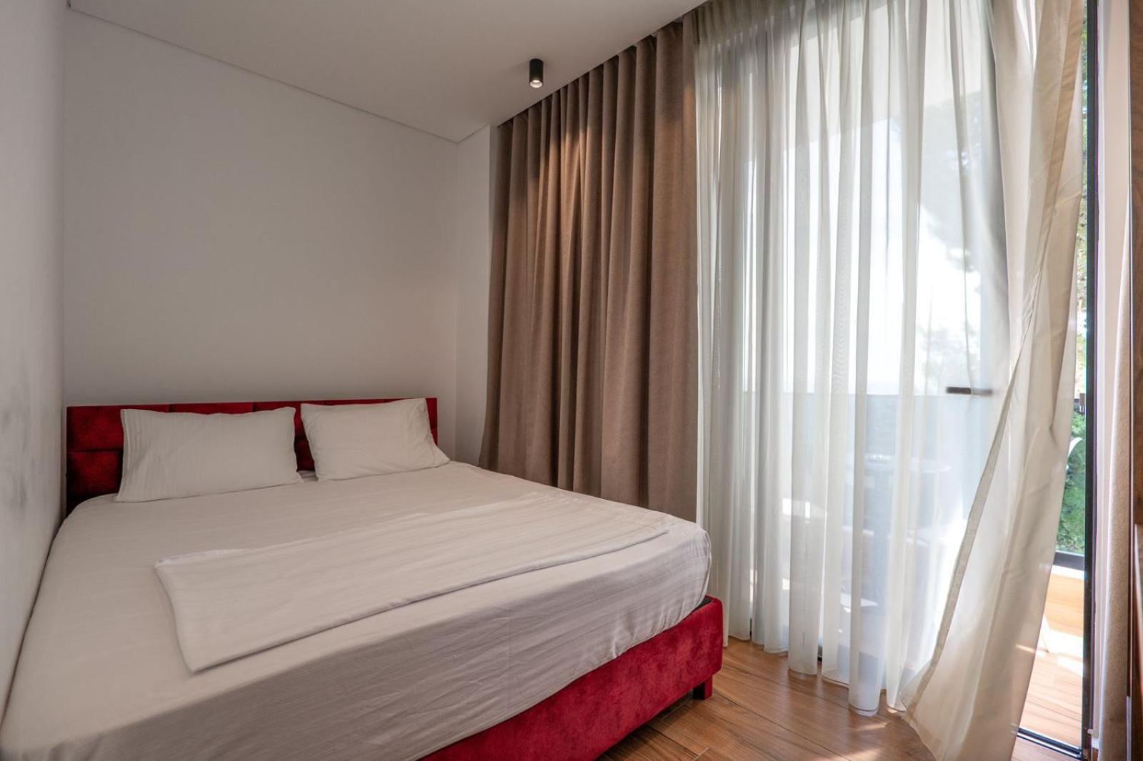 Hotel Havana Sarandë エクステリア 写真